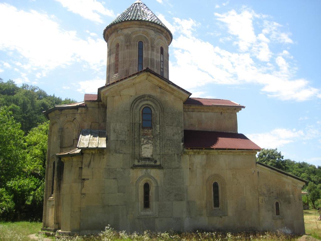 Guesthouse Gegi Kutaisi Oda fotoğraf